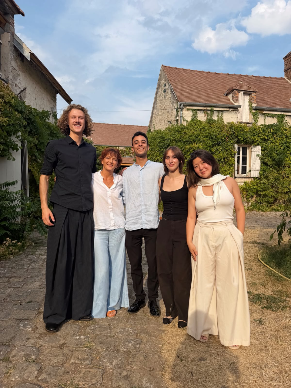 Professeurs et organisateurs à La Loingtaine
